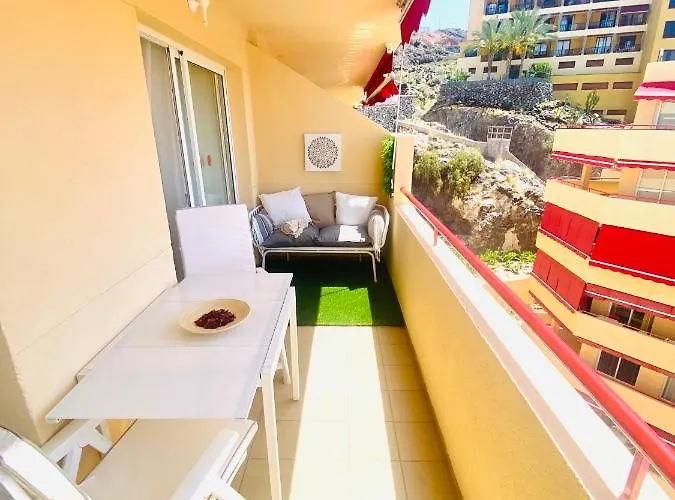 Bonito Cerca Del Mar * Puerto de Santiago (Tenerife)