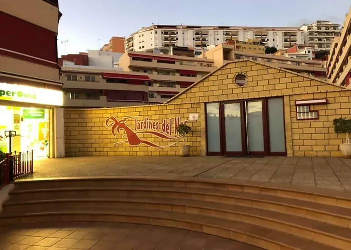 Bonito Cerca Del Mar *