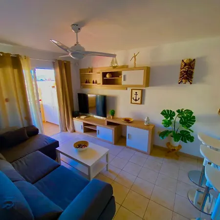 Bonito Cerca Del Mar * Puerto de Santiago (Tenerife)