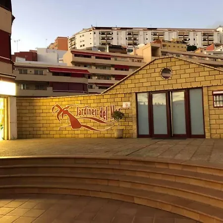 Bonito Cerca Del Mar *