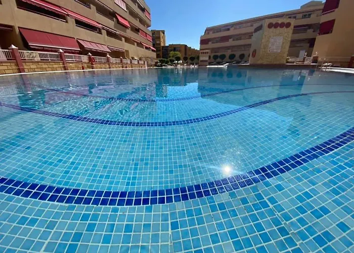 Bonito Cerca Del Mar *